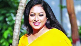 ব্যক্তিগত জীবনের টানাপোড়েনে বদলে গেছে শাবনূরের ক্যারিয়ার