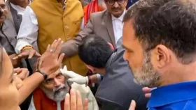 ভারতের পার্লামেন্টে এমপিদের হাতাহাতি, আহত ২