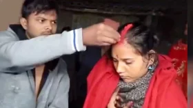 স্ত্রীকে পরকীয়া প্রেমিকের সঙ্গে বিয়ে দিলেন স্বামী