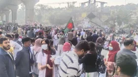 ৫০ হাজার টাকা ভাতা বৃদ্ধির দাবিতে চিকিৎসকদের শাহবাগ অবরোধ&nbsp;
