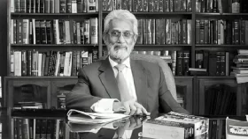 উপদেষ্টা হাসান আরিফের মৃত্যুতে আজ রাষ্ট্রীয় শোক