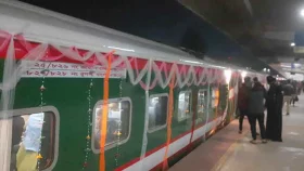 ট্রেনে ঢাকা থেকে খুলনা, মাত্র ৩ ঘণ্টা ৪৫ মিনিটে!
