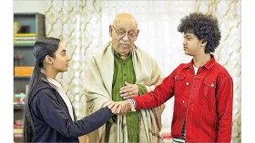 উৎসবের খুশিতে জমবে নাটক হাসিতে
