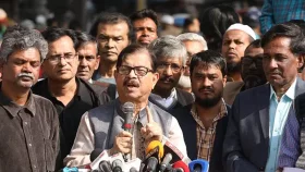 আইনশৃঙ্খলার অবনতিতে দেশে নৈরাজ্য দেখা দিয়েছে