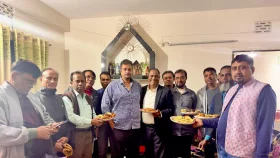 কালীগঞ্জে বড়দিন উদযাপন, নেতৃবৃন্দের শুভেচ্ছা বিনিময়