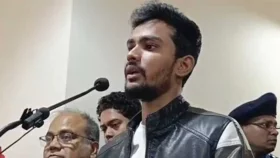 দ্রুত নির্বাচনের জন্য ২ হাজার মানুষ শহিদ হননি: আসিফ মাহমুদ