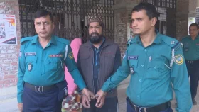 ১৫ বছর পালিয়েও রক্ষা পেলেন না ট্রিপল মার্ডার মামলার আসামি