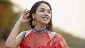 আমি সাধারণ চেহারার একটা মেয়ে: রুনা খান