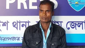 যৌতুকের জন্য স্ত্রীকে অকটেন ঢেলে পুড়িয়ে হত্যা
