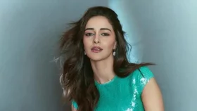 প্রেমিকের শক্ত কাঁধে মাথা রাখতে চান অনন্যা