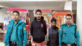 উত্তরখানে তিন চোরাই অটোরিকশা উদ্ধারসহ গ্রেপ্তার ২