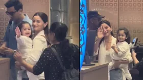 পাপারাজ্জিদেরকে ফ্লাইং কিস ছুঁড়ে দিলেন ছোট্ট রাহা  