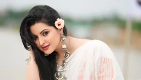 আমি নিজেই কুমিরের খালে লাফালাফি করি: পরীমণি