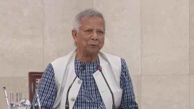 রমজানে দ্রব্যমূল্য স্বাভাবিক রাখতে কর্মকর্তাদের প্রধান উপদেষ্টার নির্দেশ