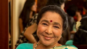 কিংবদন্তি শিল্পী আশা ভোসলের কণ্ঠে ভিকির &lsquo;তওবা তওবা&rsquo;!