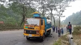 ট্রাকচাপায় মোটরসাইকেল চালক নিহত