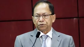 সাবেক প্রধান বিচারপতি সিনহাকে দেশে ফেরানোর দাবি