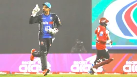 তাড়িয়ে দুশো করা বরিশাল গুটিয়ে গেল ১২৪ রানে