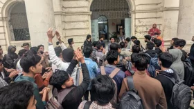 ছাত্রদল কর্মীর বিরুদ্ধে জবি শিক্ষার্থীকে মারধরের অভিযোগ