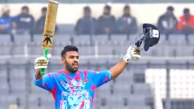 বিপিএলের প্রথম সেঞ্চুরি এলো পাকিস্তানি উসমানের ব্যাটে