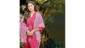 দেবের নায়িকা ফারিণ!