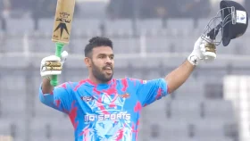 বিপিএলের প্রথম সেঞ্চুরি এলো পাকিস্তানি উসমানের ব্যাটে