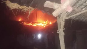 সাঁওতাল নারীকে মারধর ও বাড়িতে অগ্নিসংযোগের অভিযোগ