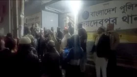 আওয়ামী লীগ নেতাকে ছাড়াতে থানায় জামায়াত নেতাকর্মীদের ভিড়