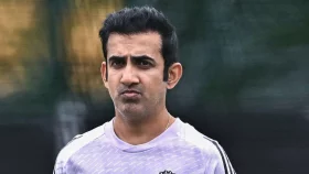 ব্যাটসম্যানদের দায়ী করে ঘরোয়া ক্রিকেট খেলতে বললেন গম্ভীর