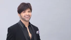 মুক্তির আগেই খরচ তুলে ফেলল হিমেশ রেশমিয়ার সিনেমা!