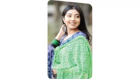এবার প্রযোজনায় পড়শী