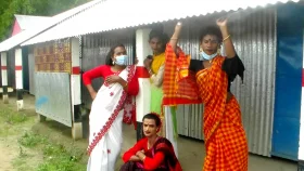 হিজড়াদের আবাসনে দুর্বৃত্তের হামলার পরও খোঁজ নেয়নি প্রশাসন