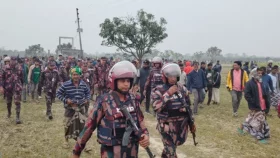 চাঁপাইনবাবগঞ্জ সীমান্তে বিজিবির বাধায় বেড়া নির্মাণ বন্ধ করেছে বিএসএফ