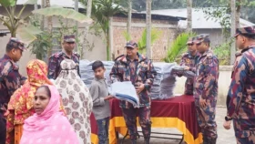 মৌলভীবাজারে শীতার্তদের মাঝে শীতবস্ত্র বিতরণ বিজিবির