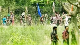 নওগাঁ সীমান্তেও বেড়া দিতে এসেছিল বিএসএফ!