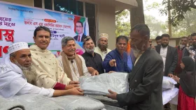 বারদীতে শীতার্তদের মাঝে কম্বল বিতরণ