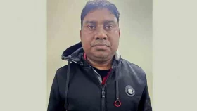 টয়লেটে যাওয়ার কথা বলে পালান সাবেক ওসি শাহ আলম