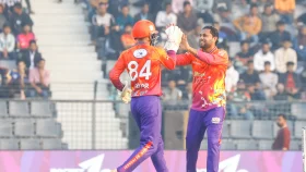 স্পিন জাদুতে রাজশাহীর দারুণ জয়