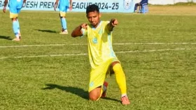 আবাহনী ৪ গোল করে মোহামেডান থেকে ৫ পয়েন্ট দূরে