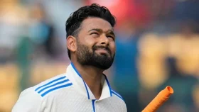 রিশাভকে প্রতি ম্যাচে সেঞ্চুরি করার টোটকা দিলেন অশ্বিন