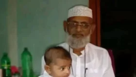 গভীর রাতে বসতবাড়িতে আগুন, পুড়ে মারা গেলেন ঘুমন্ত বৃদ্ধ