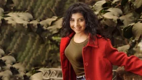বিয়ে করেছেন পড়শী, পাত্র কে? 