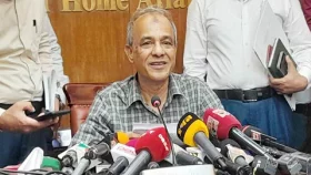 বিজিবির শক্ত অবস্থানে বেড়া নির্মাণ বন্ধে বাধ্য হয়েছে ভারত: স্বরাষ্ট্র উপদেষ্টা