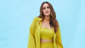&lsquo;অনেক হয়েছে, এবার থামুন&rsquo;, মেজাজ হারিয়ে সোনাক্ষী