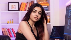 পিএইচডি ছেড়ে প্রাপ্তবয়স্কদের ওয়েবসাইটে জারা