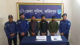 চুরির সময় চিনে ফেলায় কেয়ারটেকারকে হত্যা, আটক ৩