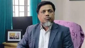 কুবির ডেপুটি রেজিস্ট্রারকে পুলিশে দিলেন শিক্ষার্থীরা