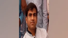 মেয়েকে স্কুল থেকে আনতে গিয়ে প্রাণ গেল রাবি শিক্ষকের