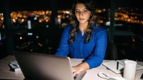 রাত জেগে কাজ করছেন, সুস্থ থাকবেন যেভাবে