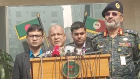 অনেকে লুকিয়ে আছে, খুঁজে খুঁজে সবাইকে ধরা হবে: স্বরাষ্ট্র উপদেষ্টা